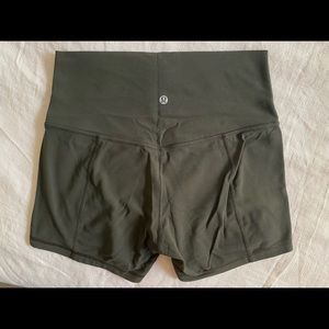Lululemon Align High Rise short 4in inseam size 8